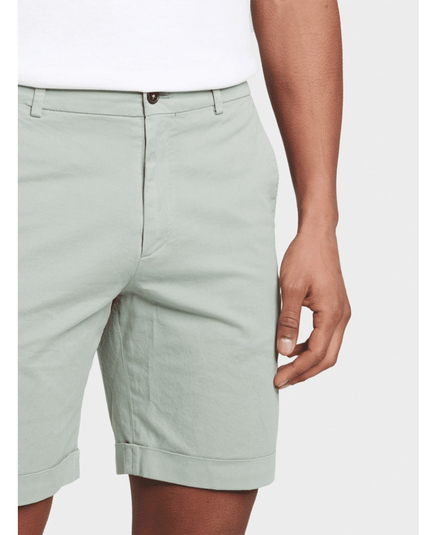 Byron short Heren