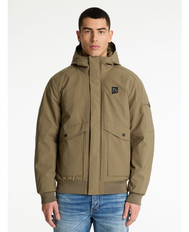 Chasin Heren Jas Return Valley