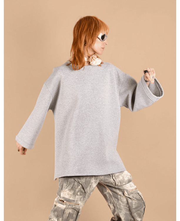 Oversized wide sweater
