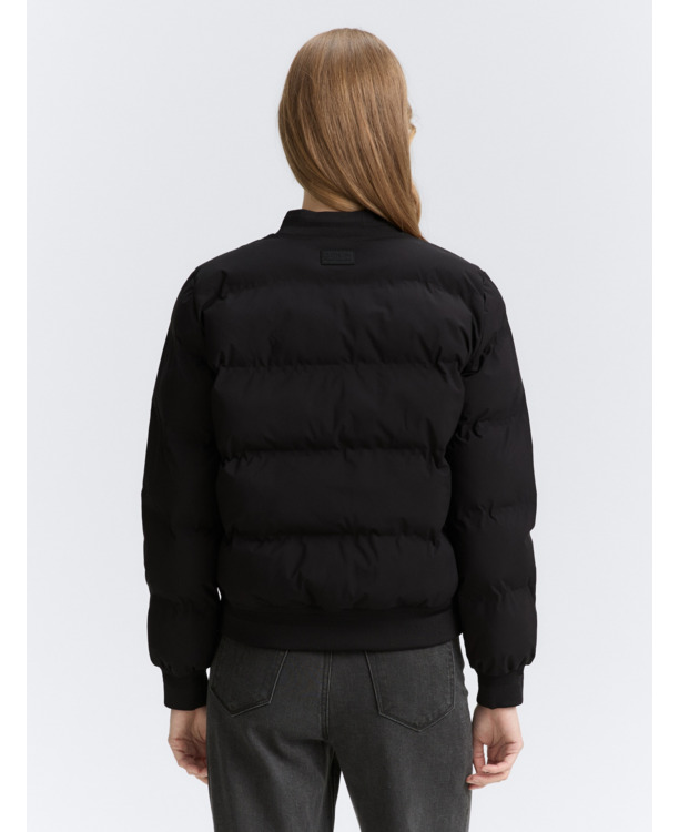 Gewatteerde jack met bomberkraag