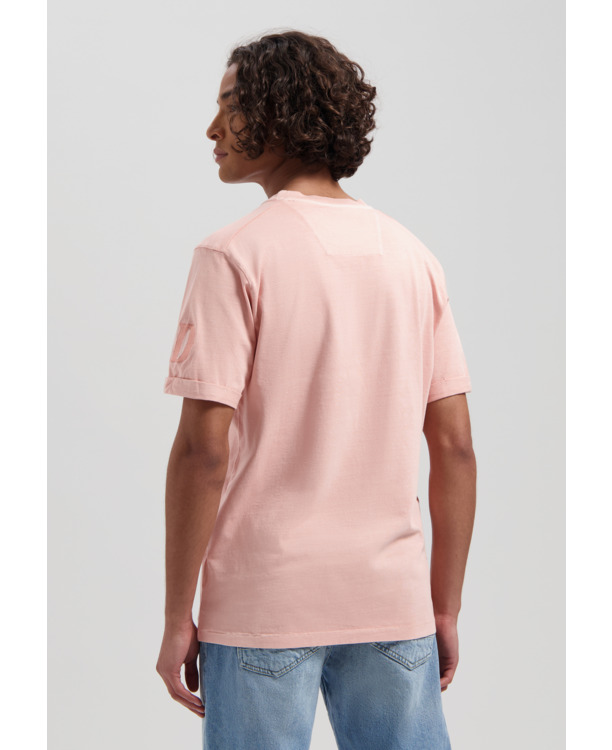 Nickolas Tee