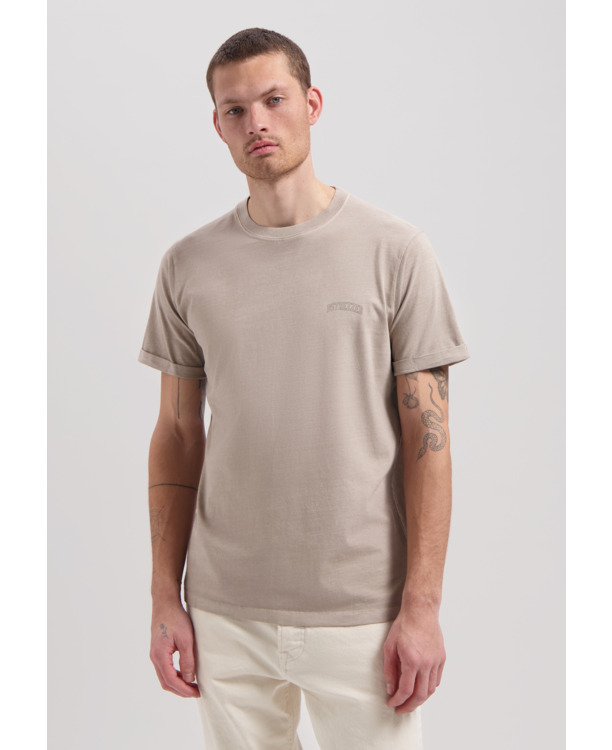 Nickolas Tee