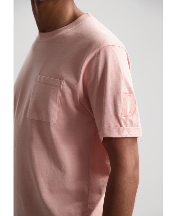 Nickolas Tee