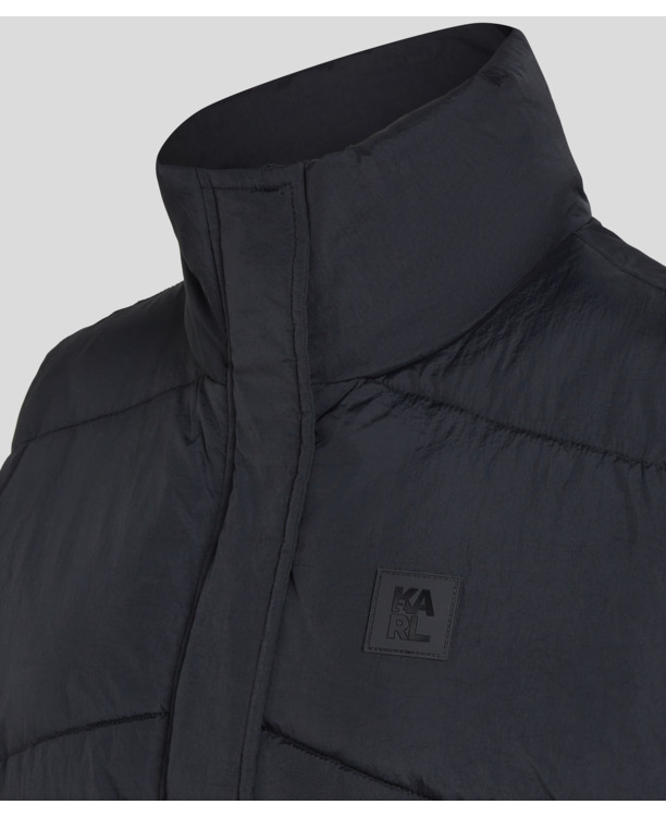 SLEEVELESS PUFFER WITH BELT