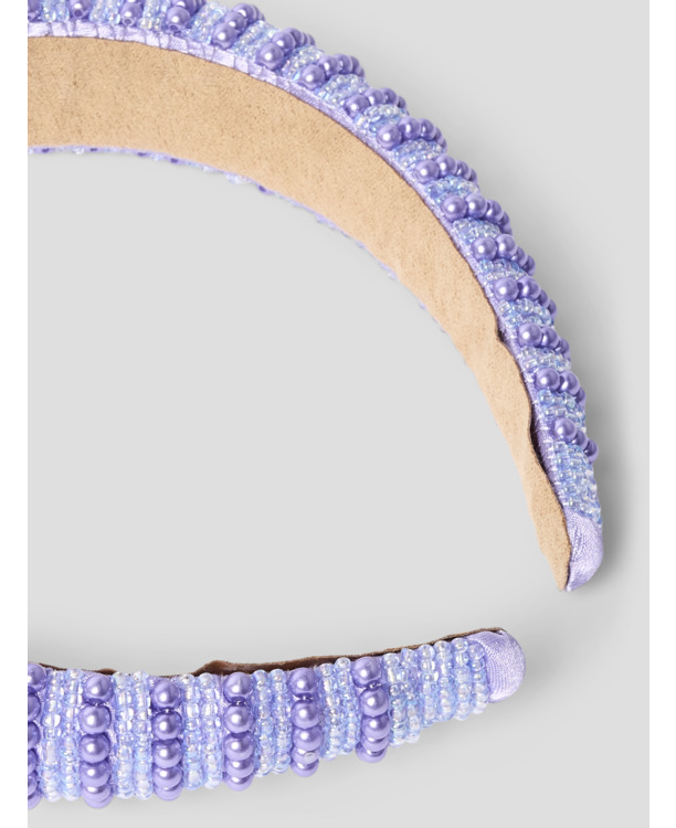 NKFPASIKKA HAARBRACE