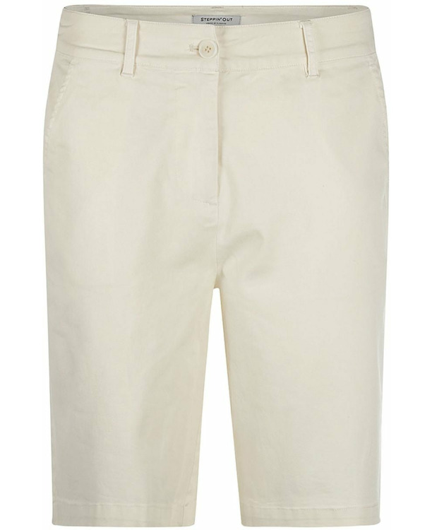 Steppin' Out Short classic Sand