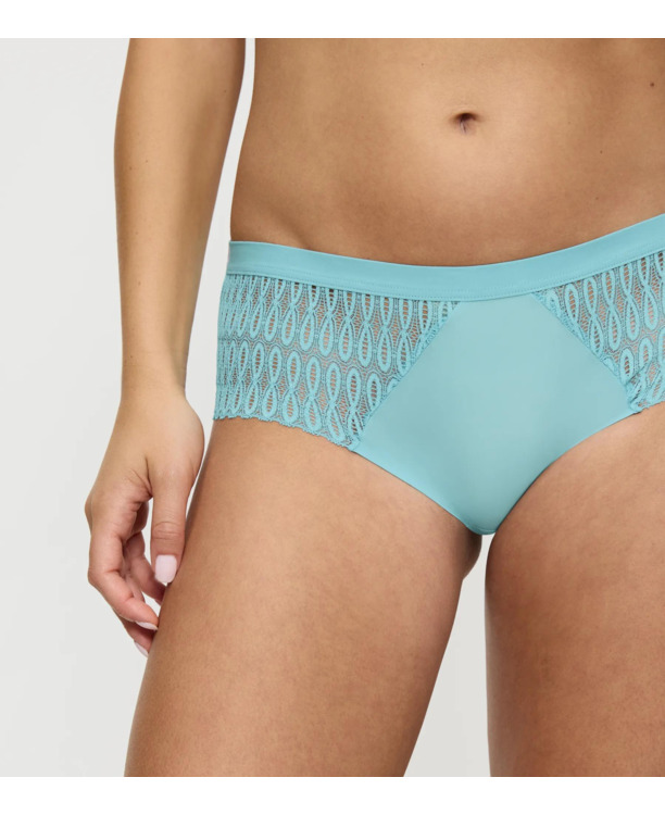 Aura Spotlight, Maxi