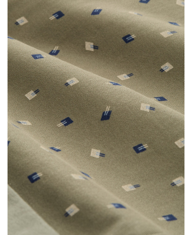 Slim fit chino shorts