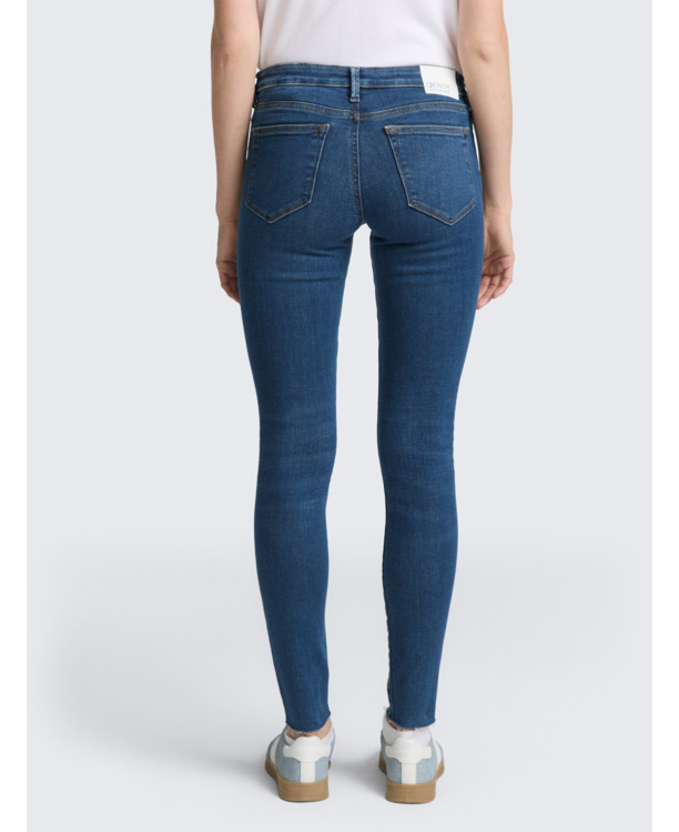 TTNELA Self Fit Jeans