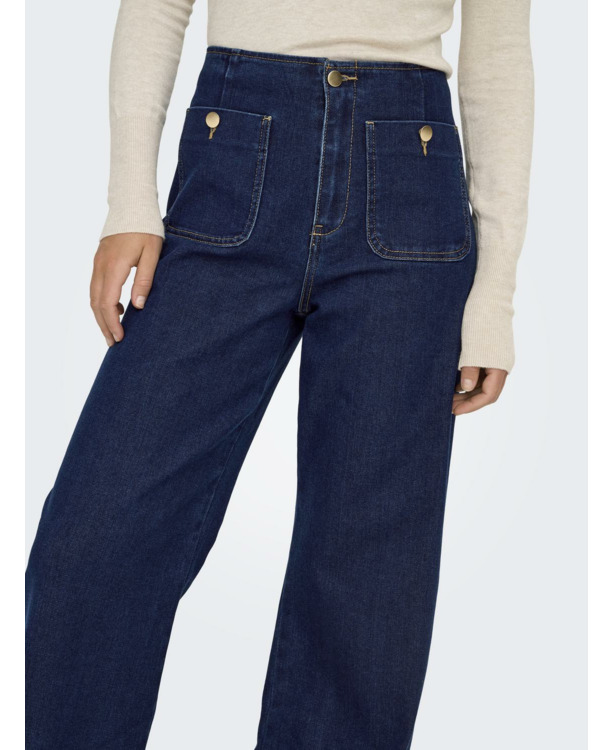 Wide Leg Fit