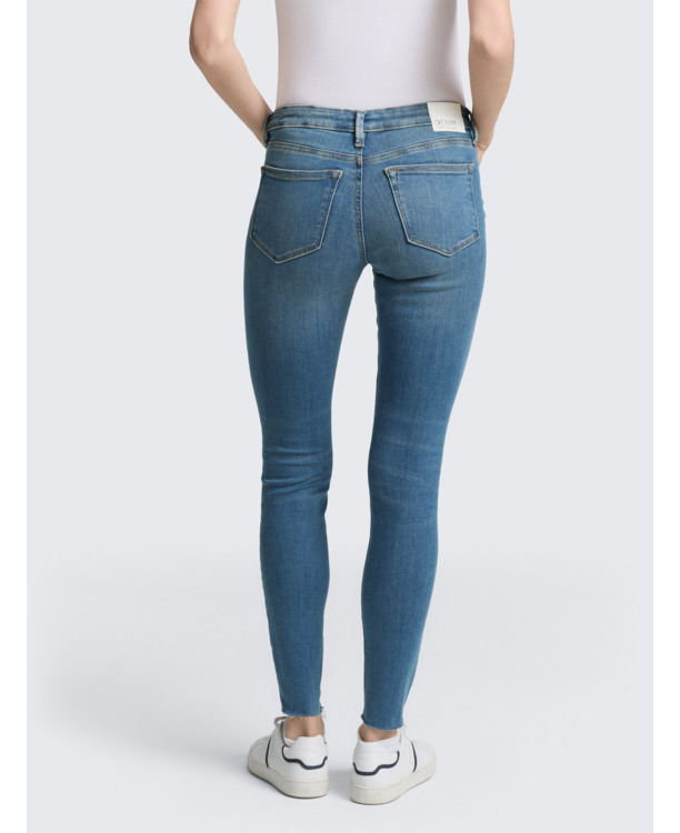 TTNELA Self Fit Jeans