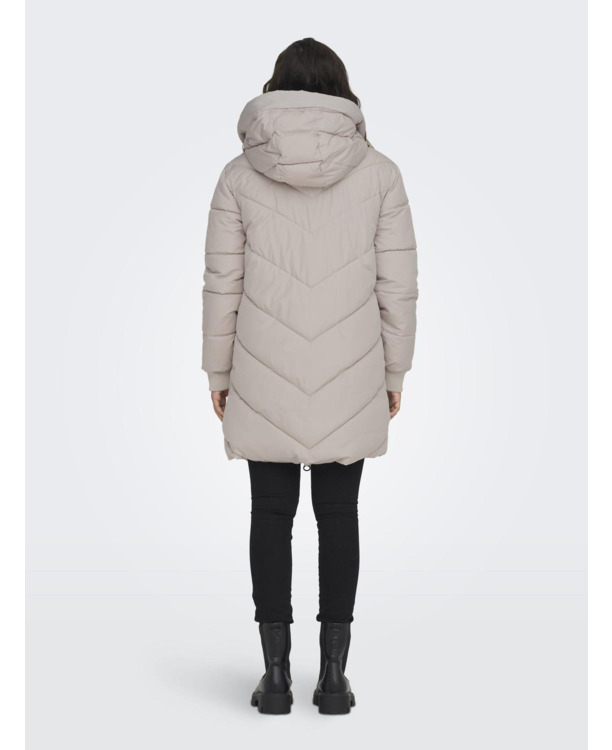 Hood w. String Regulation