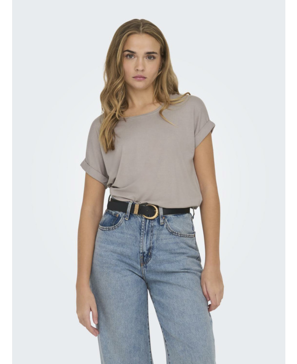 Regular Fit O-Neck Short Sleeves (S/S) Regular fit top met ronde hals en korte mouwen