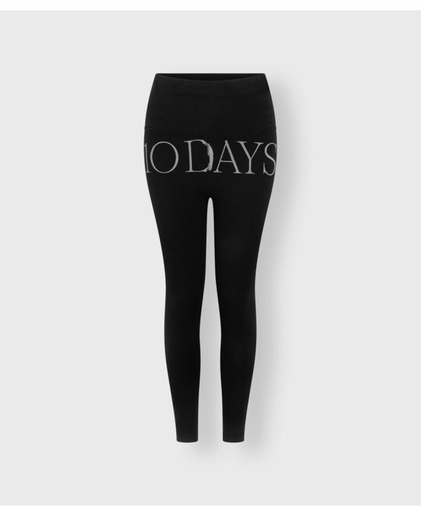 logo yoga leggings