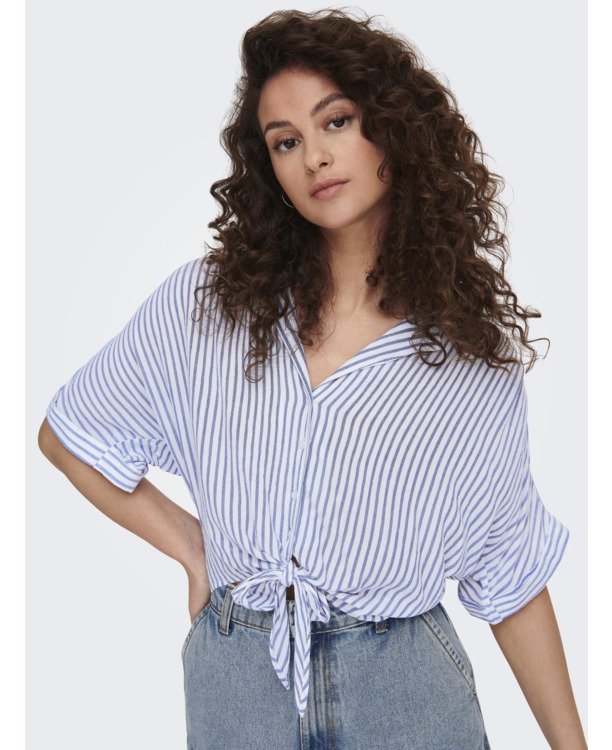 Regular Fit Shirt Collar Short Sleeves (S/S) Cropped vrouwelijk overhemd met knoopdetail