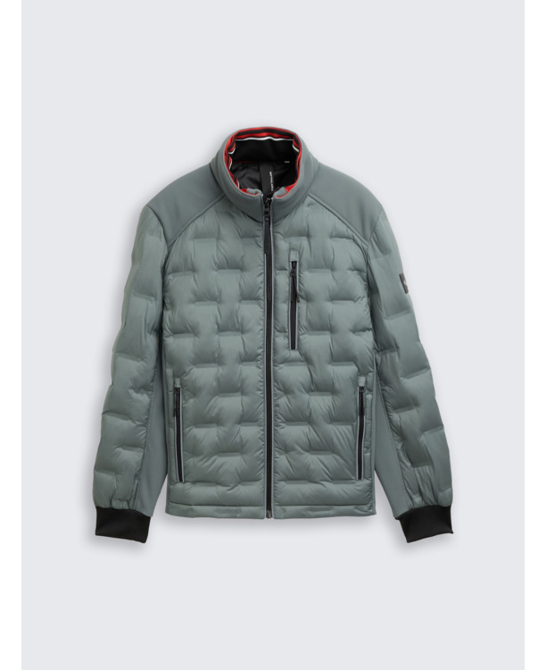 Hybride waterpomp met waterafstotende functie