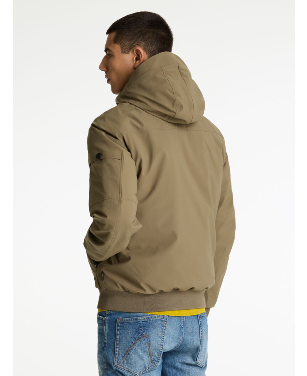 Chasin Heren Jas Return Valley