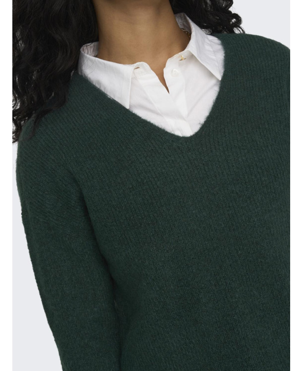 Regular Fit V-Neck Long Sleeves (L/S)
