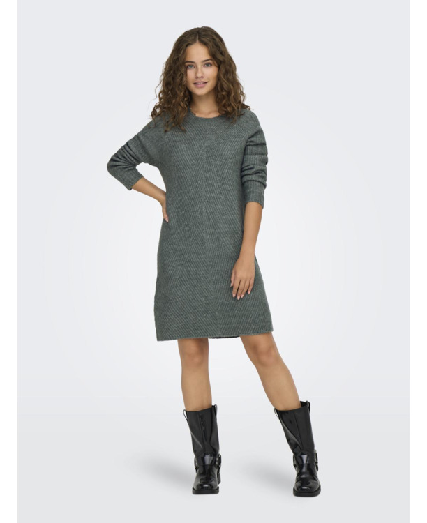 Regular Fit V-Neck Long Sleeves (L/S)