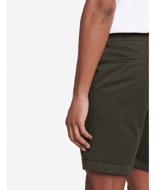 Byron short Heren