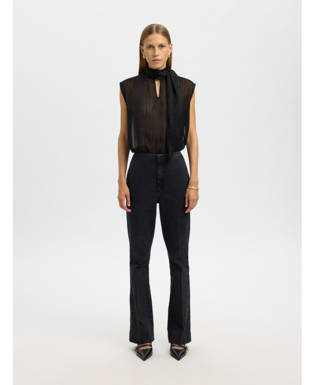 Regular Fit High Neck Sleeveless (S/L)