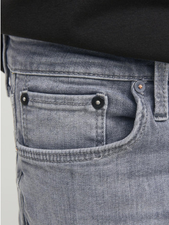 Slim fit jeans