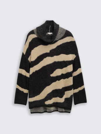 Gebereide trui met col