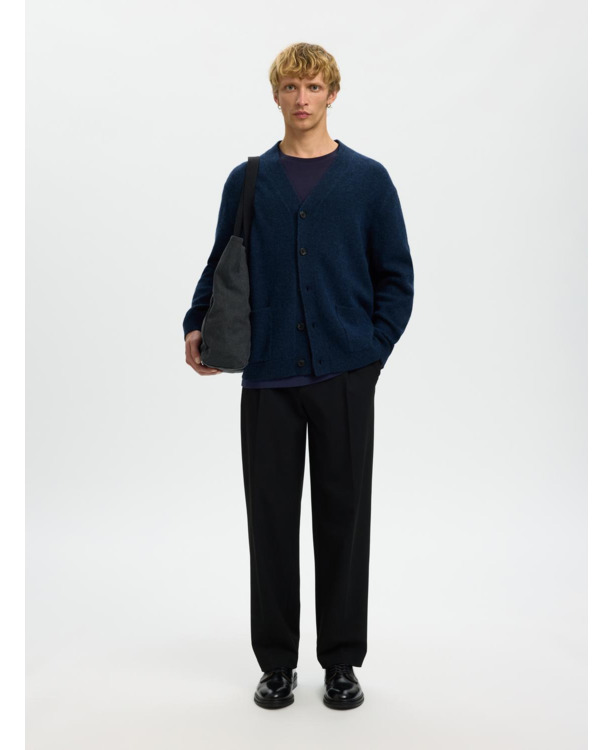 Relaxed Fit V-Neck Long Sleeves (L/S)