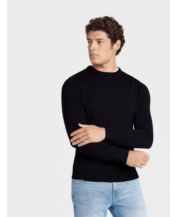 Soho Cashfeel Merino KW00046-NVY

Dit is al een Nederlandse zin, het is de naam van een Heren