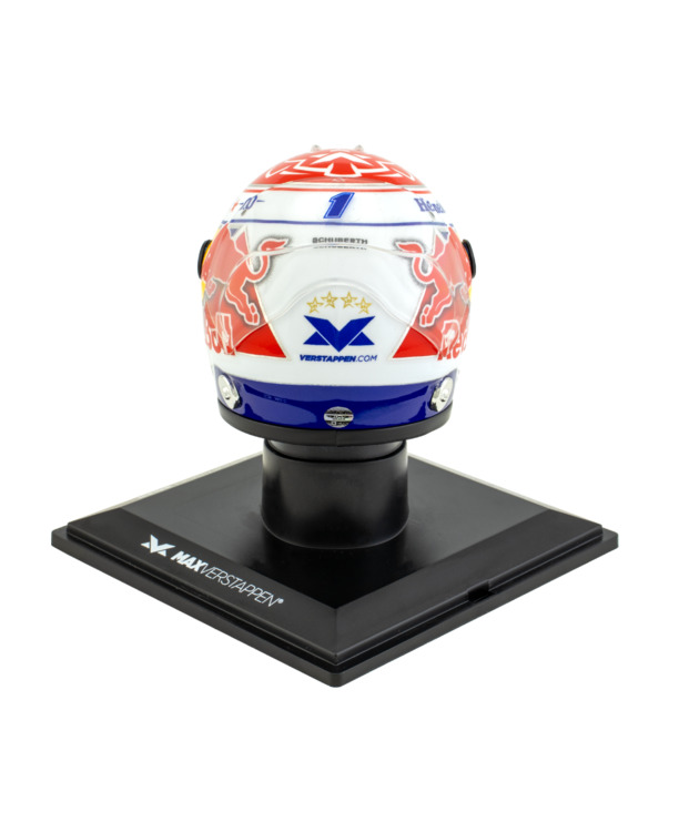 1:4 - 2025 Seizoenshelm - Max Verstappen - Red Bull Racing