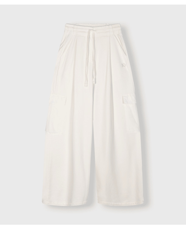 wide leg cargo pants