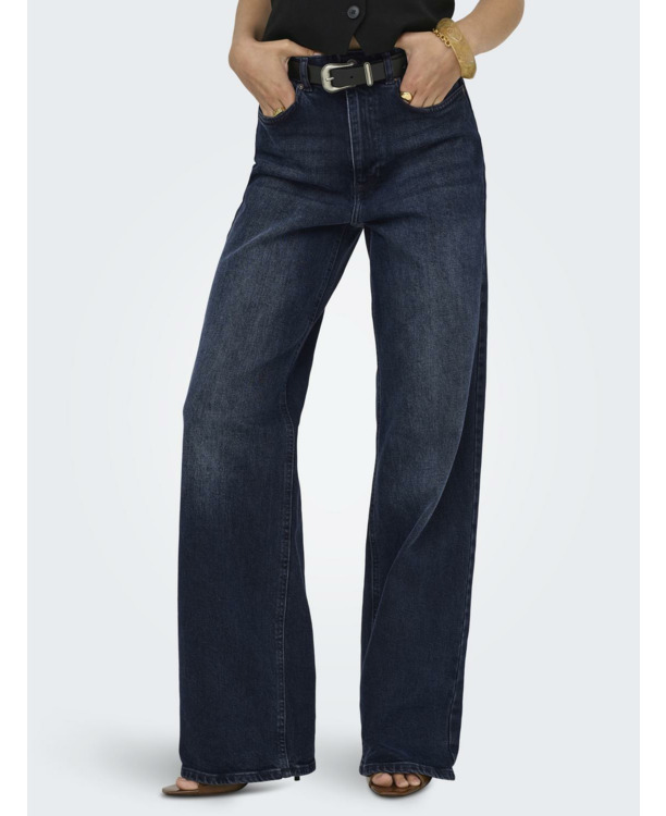 Wide Leg Fit