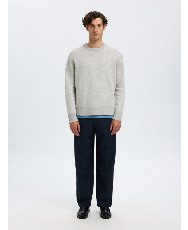 Relaxed Fit Crew Neck Long Sleeves (L/S)