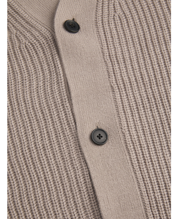 Relaxed Fit V-Neck Short Sleeves (S/S)