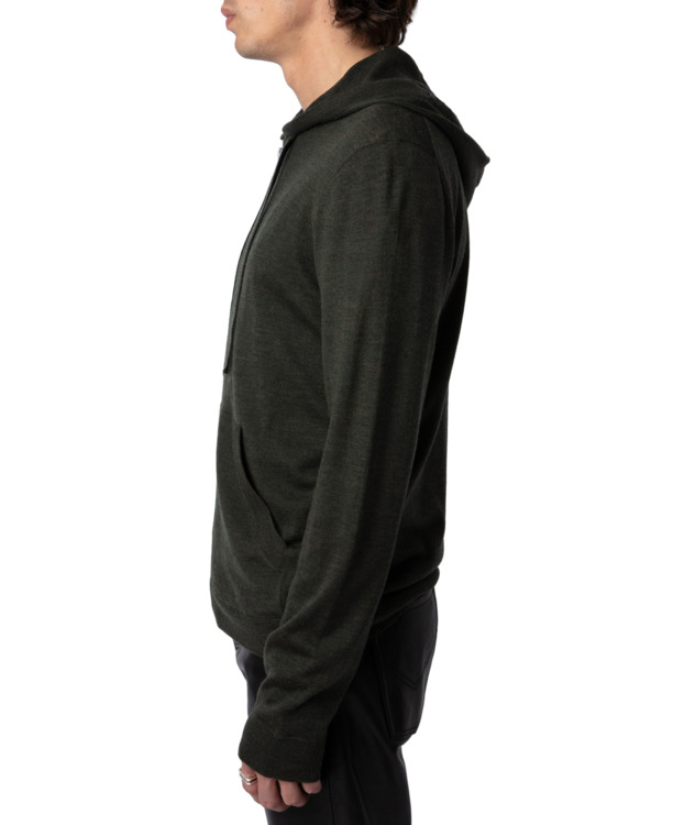 CLASH WE Z. VOLTAIRE