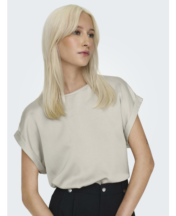 Regular Fit O-Neck Short Sleeves (S/S) O-hals top met korte mouwen voor de vrouwelijke stijl