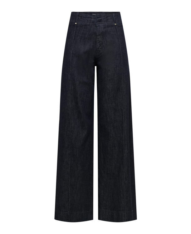 Wide Leg Fit