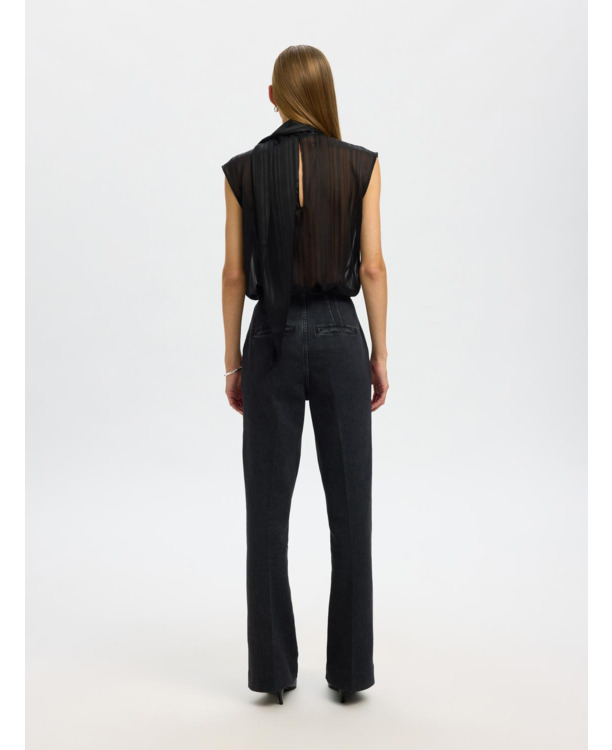 Regular Fit High Neck Sleeveless (S/L)