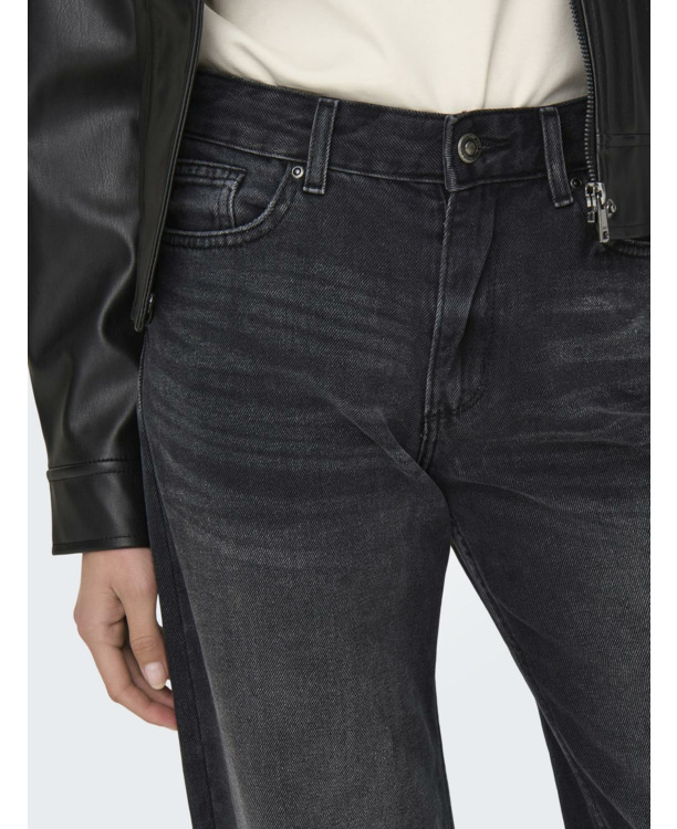 Wide Leg Fit