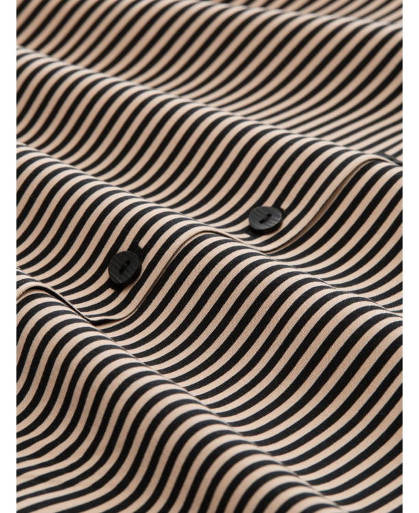 Top met knoopsluiting