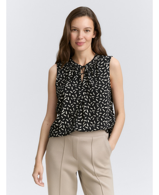 Blouse met riemen