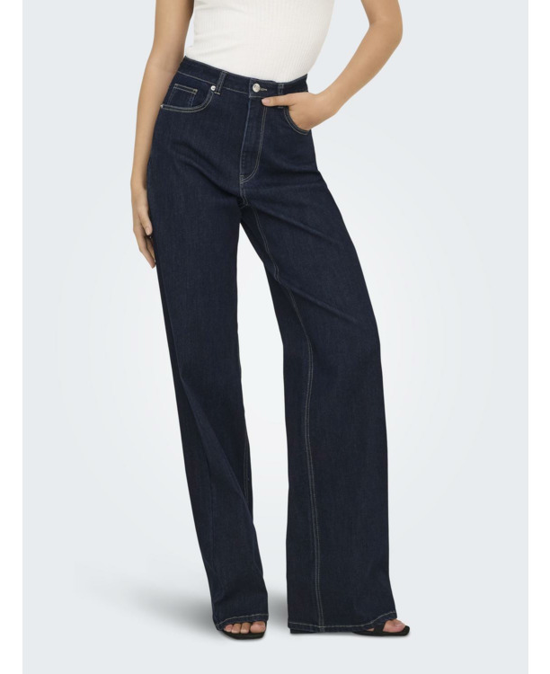 Wide Leg Fit