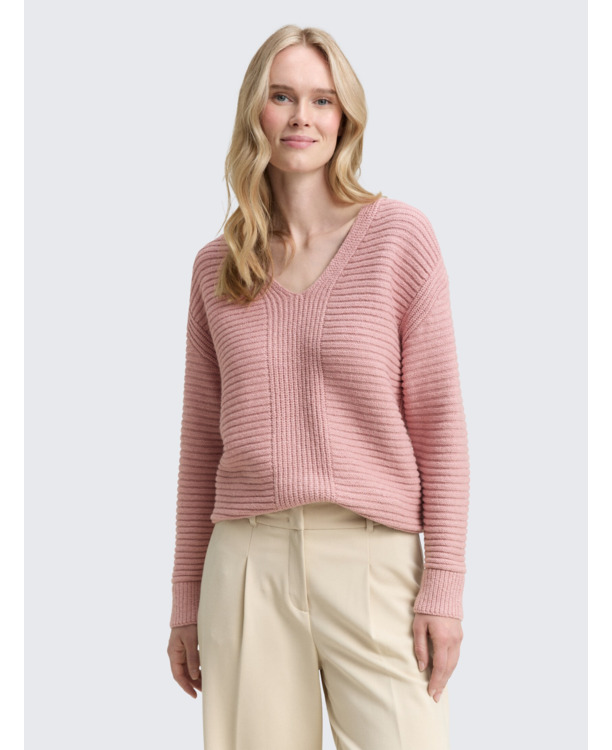 Gebereide trui met V-hals