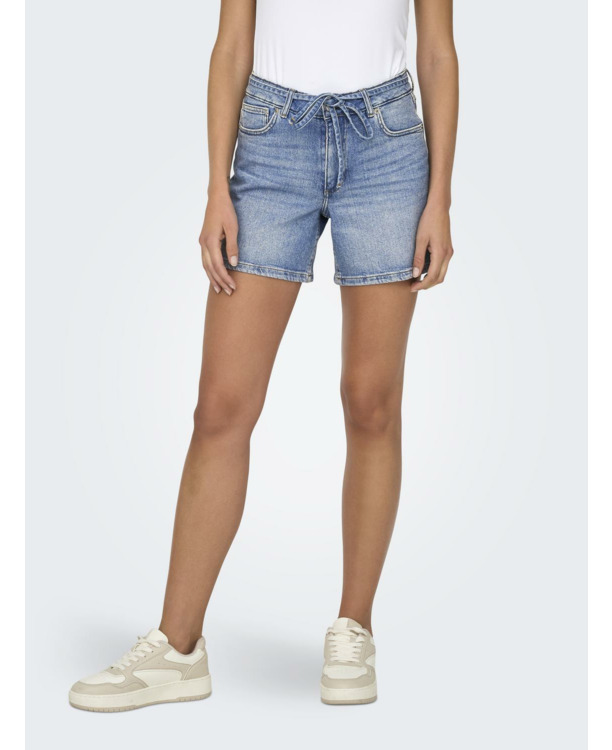 Regular Fit Denim short met middelhoge taille en riem inbegrepen