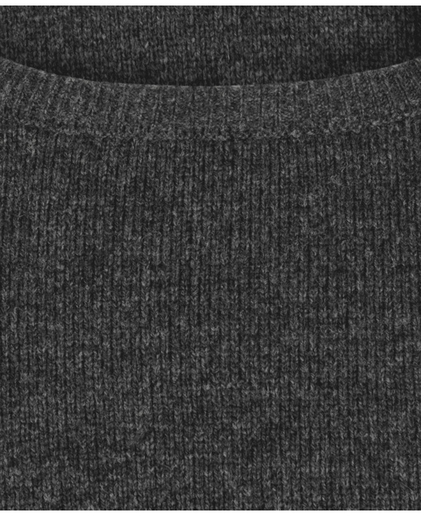 Lambswool C- neck Sweater