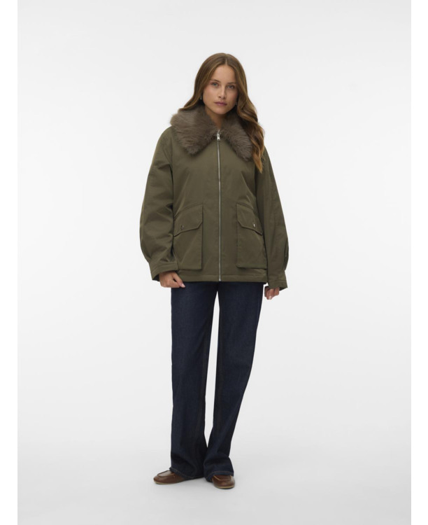 Spread Collar Long Sleeves (L/S)