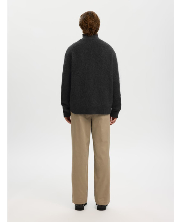 Relaxed Fit V-Neck Long Sleeves (L/S)