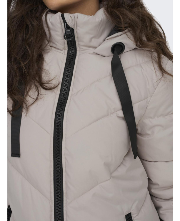 Hood w. String Regulation