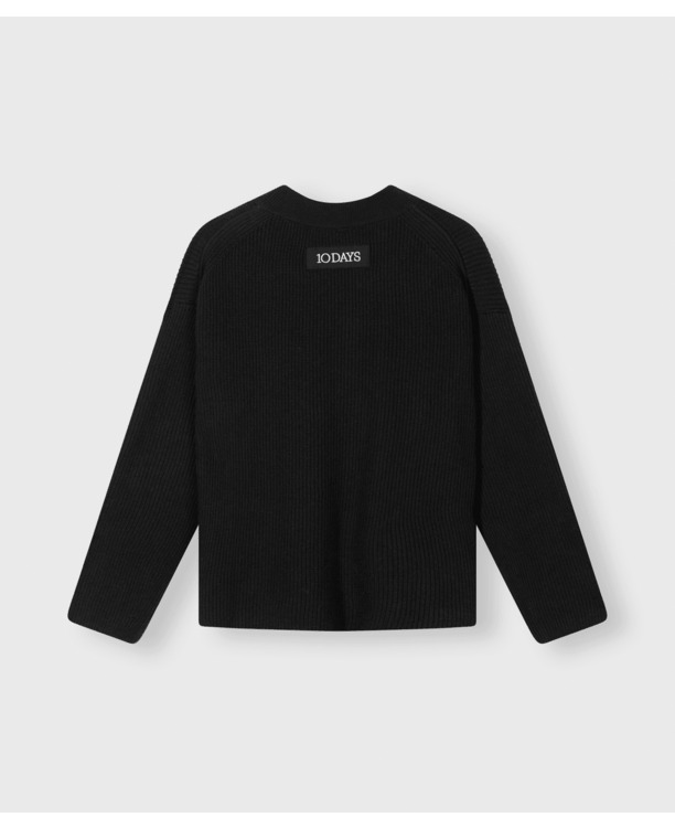 knit sweater
