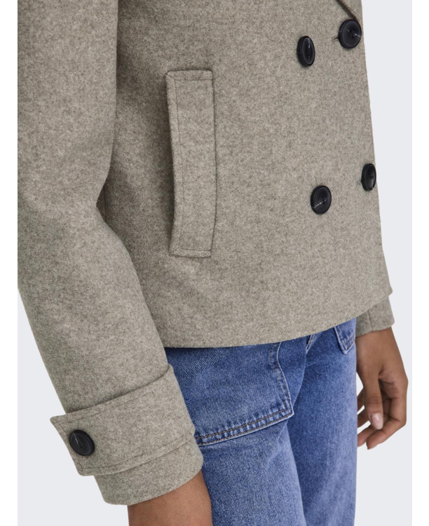 Spread Collar Long Sleeves (L/S) Omgekeerde jas met korte knoopsluiting